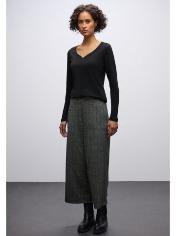 Street One Longsleeve in Schwarz