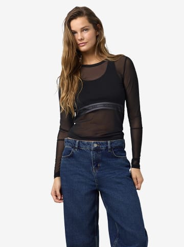 Noisy may Longsleeve in Schwarz