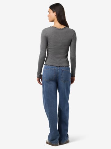 Noisy may Longsleeve in Grau