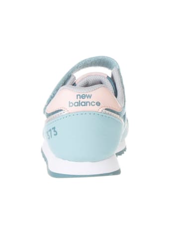 New Balance Sneakers in Hellblau