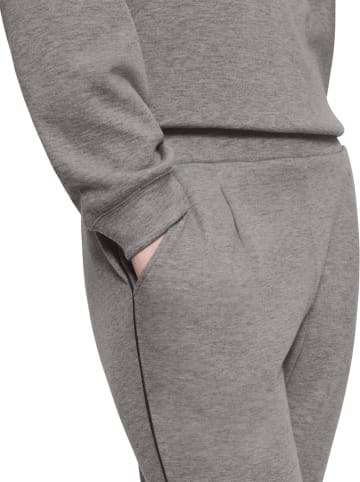Triumph Sweathose in Grau