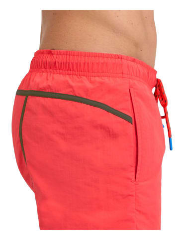 Arena Badeshorts in Rot