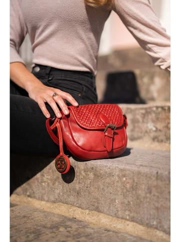 Bellicci Leder-Umhängetasche "Esme" in Rot - (B)18 x (H)16 x (T)6 cm