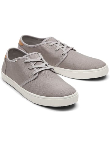 TOMS Sneakers in Grau