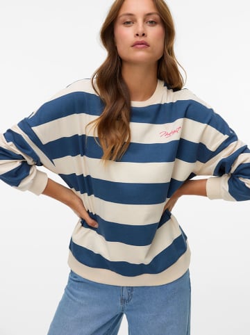 Vero Moda Sweatshirt in Blau/ Creme