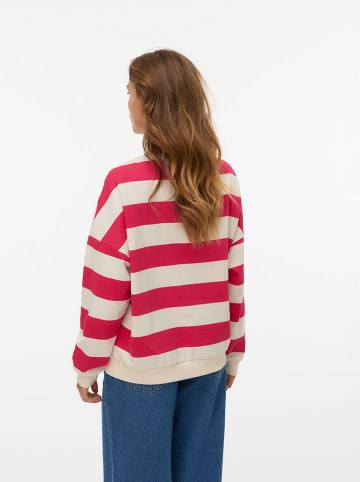 Vero Moda Sweatshirt in Rot/ Creme