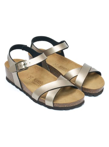 Mandel Sandalen in Braun