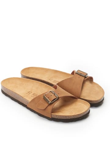 Mandel Leder-Pantoletten in Hellbraun