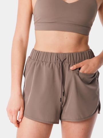 Carpatree Szorty sportowe "Balletcore" w kolorze jasnobrązowym