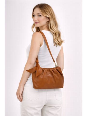 ORE10 Skórzana torebka "Movar" w kolorze jasnobrązowym - 26 x 18 x 5 cm