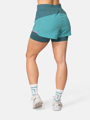KARI TRAA Trainingsshorts "Mija" in Türkis