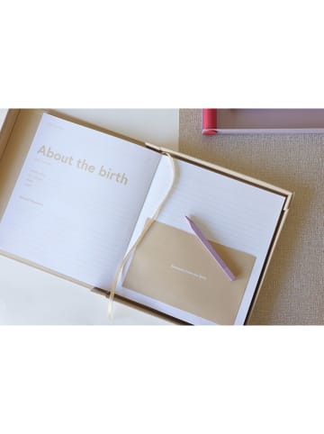 Design Letters Babyboek "Baby's First Book Vol. 2" beige - (L)30 x (B)26 cm