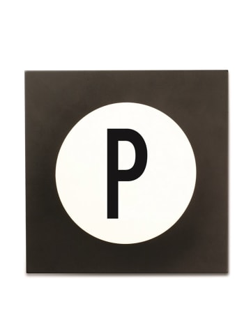 Design Letters Haczyk ścienny "P" w kolorze czarnym - 9 x 14 cm