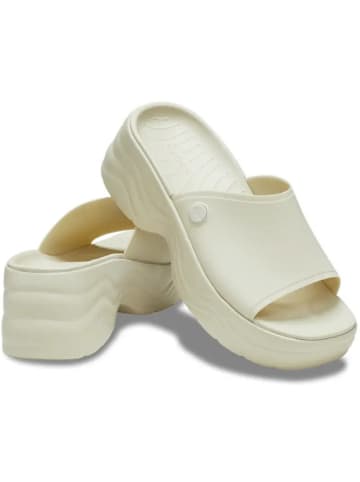 Crocs Klapki "Skyline" w kolorze kremowym