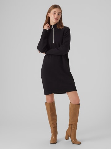 Vero Moda Sukienka w kolorze czarnym