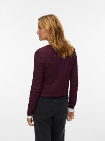 Vero Moda Sweter w kolorze ciemnofioletowym