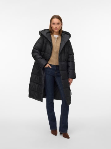 Vero Moda Steppmantel in Schwarz