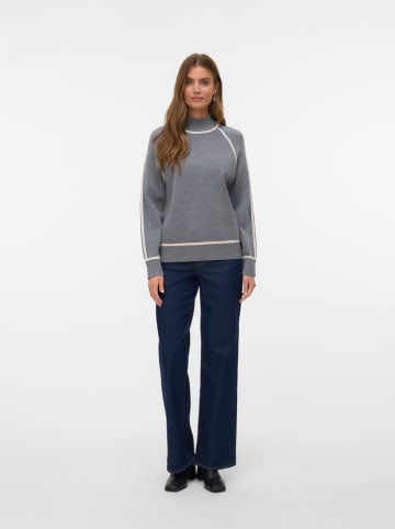 Vero Moda Pullover in Grau