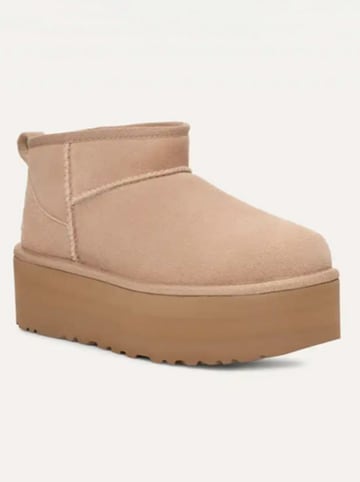 UGG Botki "Classic Ultra Mini Platform" w kolorze beżowym