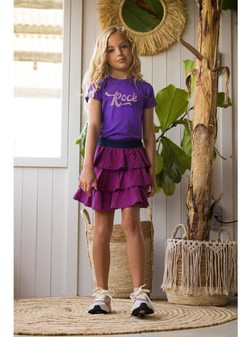 B.Nosy Rock in Lila/ Orange