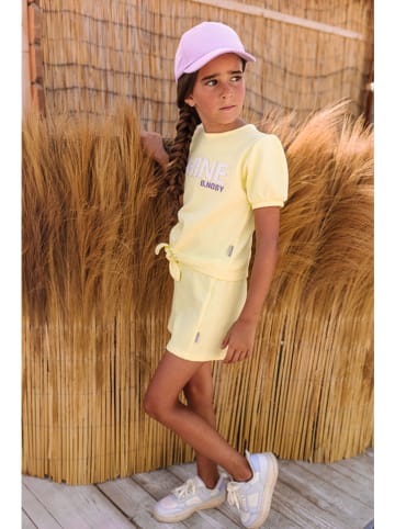 B.Nosy Sweatshort geel
