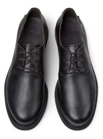 Camper Leder-Schnürschuhe "Iman" in Schwarz
