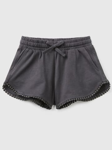 Benetton Shorts in Anthrazit