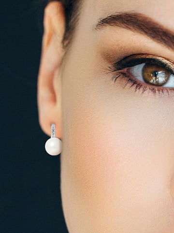 Pearl Addict Zilveren oorhangers met parels