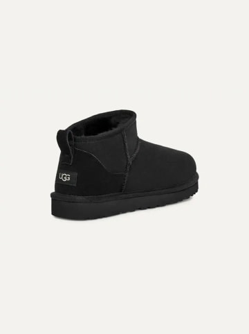 UGG Leder-Ankle-Boots "Classic Ultra Mini" in Schwarz