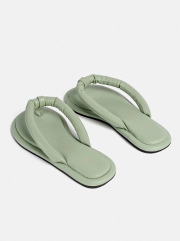 loft37 Leder-Zehentrenner in Grün