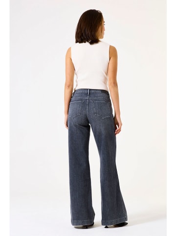 Garcia Bezrękawnik w kolorze kremowym