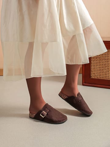 Sixth Sens Clogs in Braun