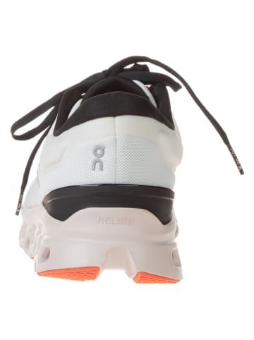 ON RUNNING Hardloopschoenen "Cloudstratus 3" wit