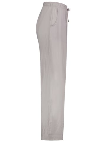 Sublevel Hose in Taupe