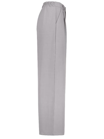 Sublevel Hose in Grau