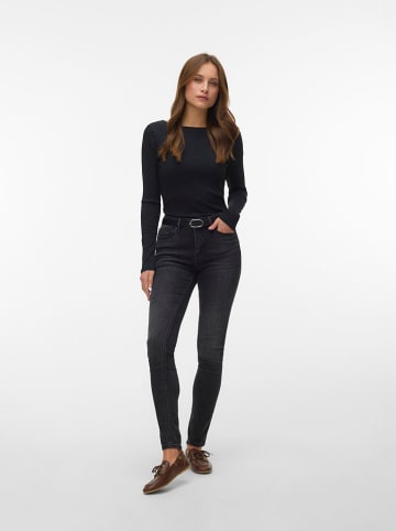 Vero Moda Longsleeve in Schwarz