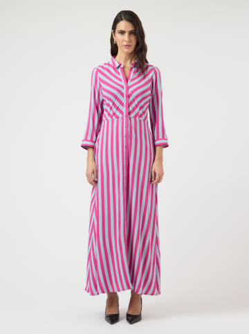 YAS Kleid in Pink/ Hellblau