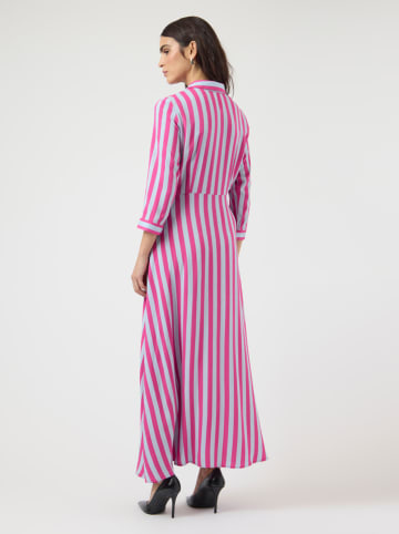YAS Kleid in Pink/ Hellblau