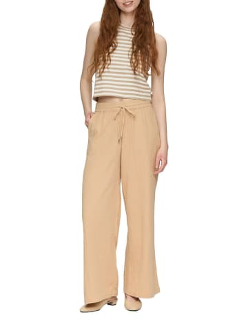QS by S. Oliver Top in Beige/ Weiß