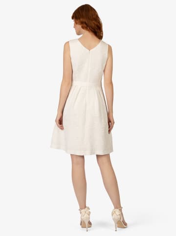 APART Kleid in Creme