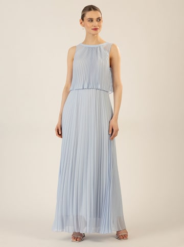 APART Plisseekleid in Hellblau