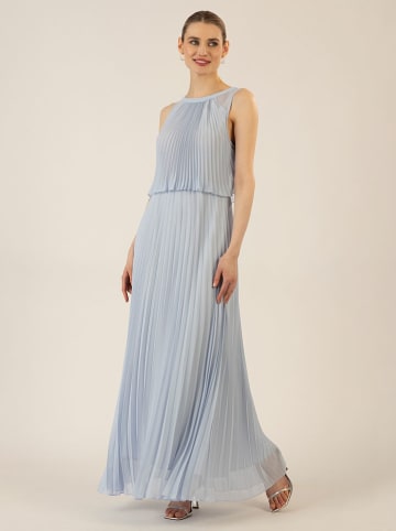 APART Plisseekleid in Hellblau