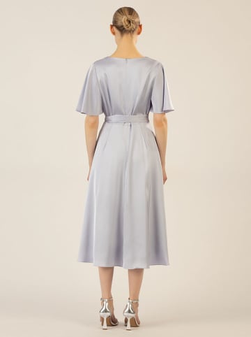 APART Kleid in Hellgrau