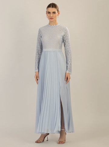 APART Kleid in Hellblau