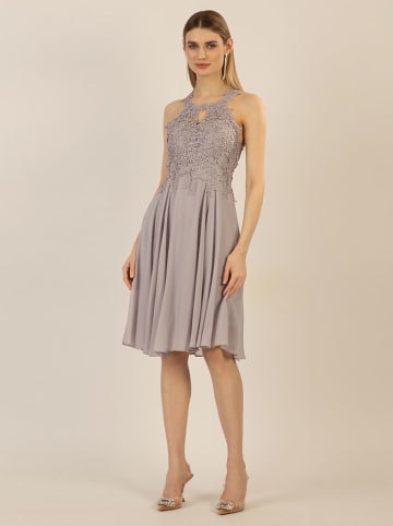 APART Kleid in Hellgrau