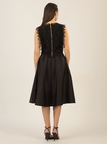 APART Top w kolorze czarnym