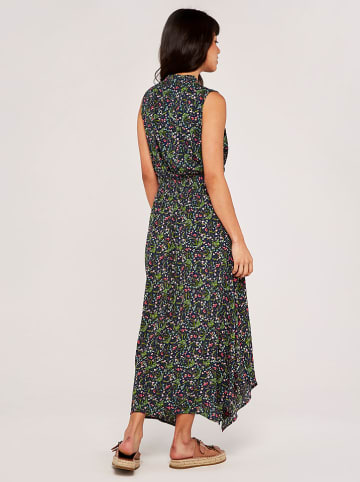 Apricot Kleid in Grün