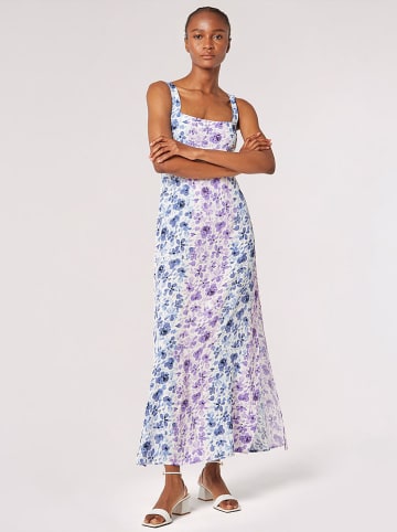 Apricot Kleid in Weiß