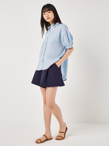 Apricot Blouse lichtblauw