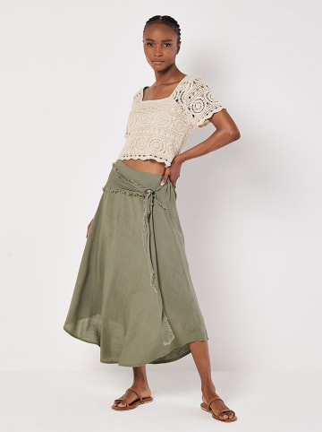 Apricot Rock in Khaki